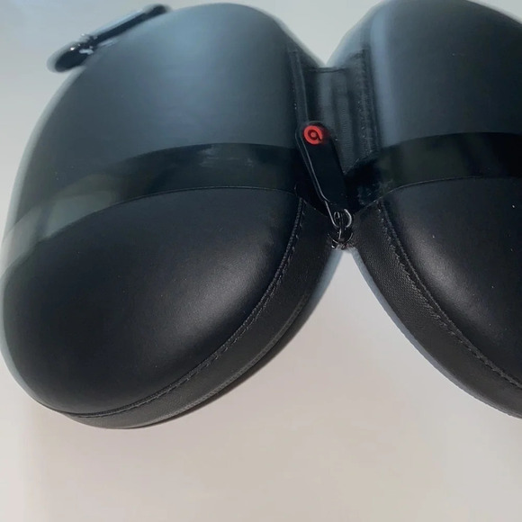 ❤️HP♠️🎉Beats by Dre Matte black red logo  case - Picture 9 of 11